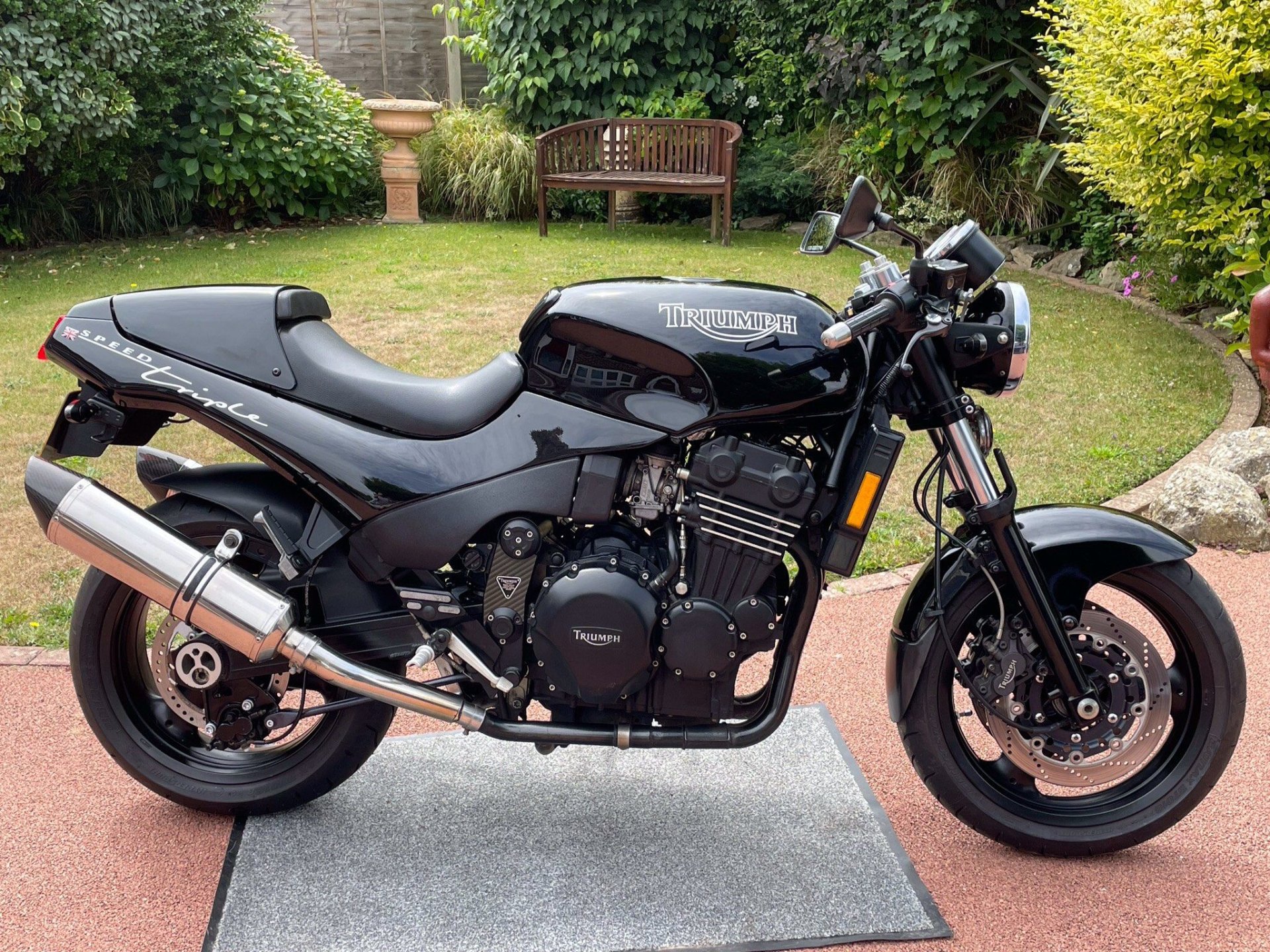 Street triple 900 new arrivals